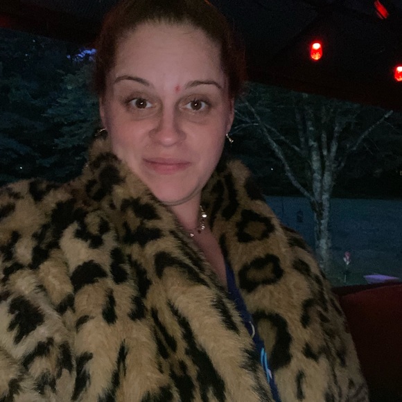 Meet your Posher, Jess - Picture 4 of 6
